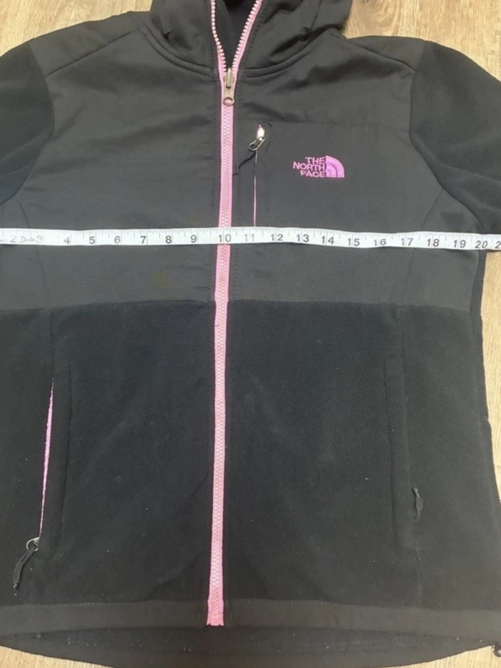 The North Face Women’s Medium Black Pink Zip Up Jacket Hoodie Fleece Softshell - Picture 7 of 8